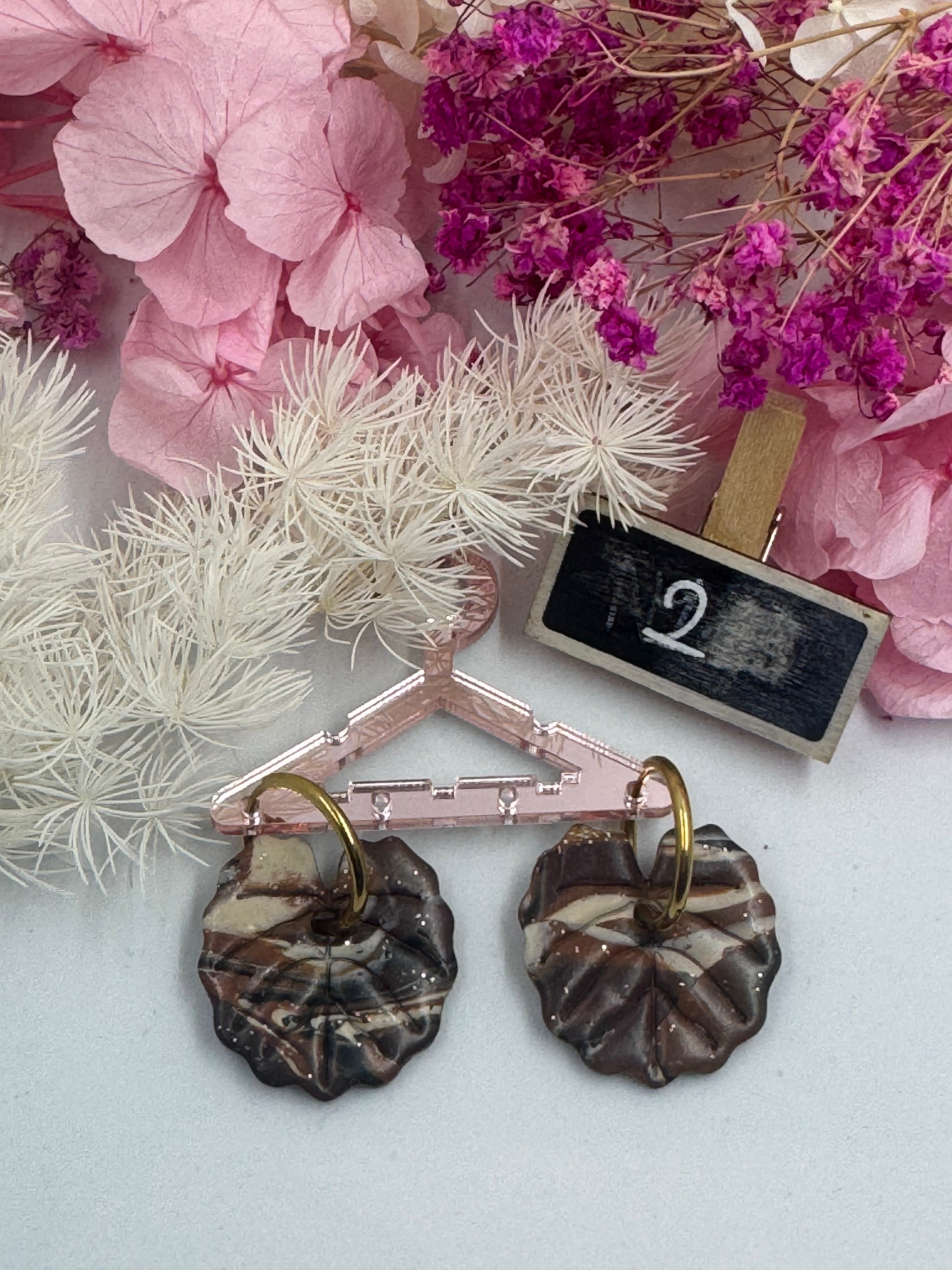 Éclat de terre 🍂 *nuance marron*( pampilles interchangeable avec ou sans créoles)