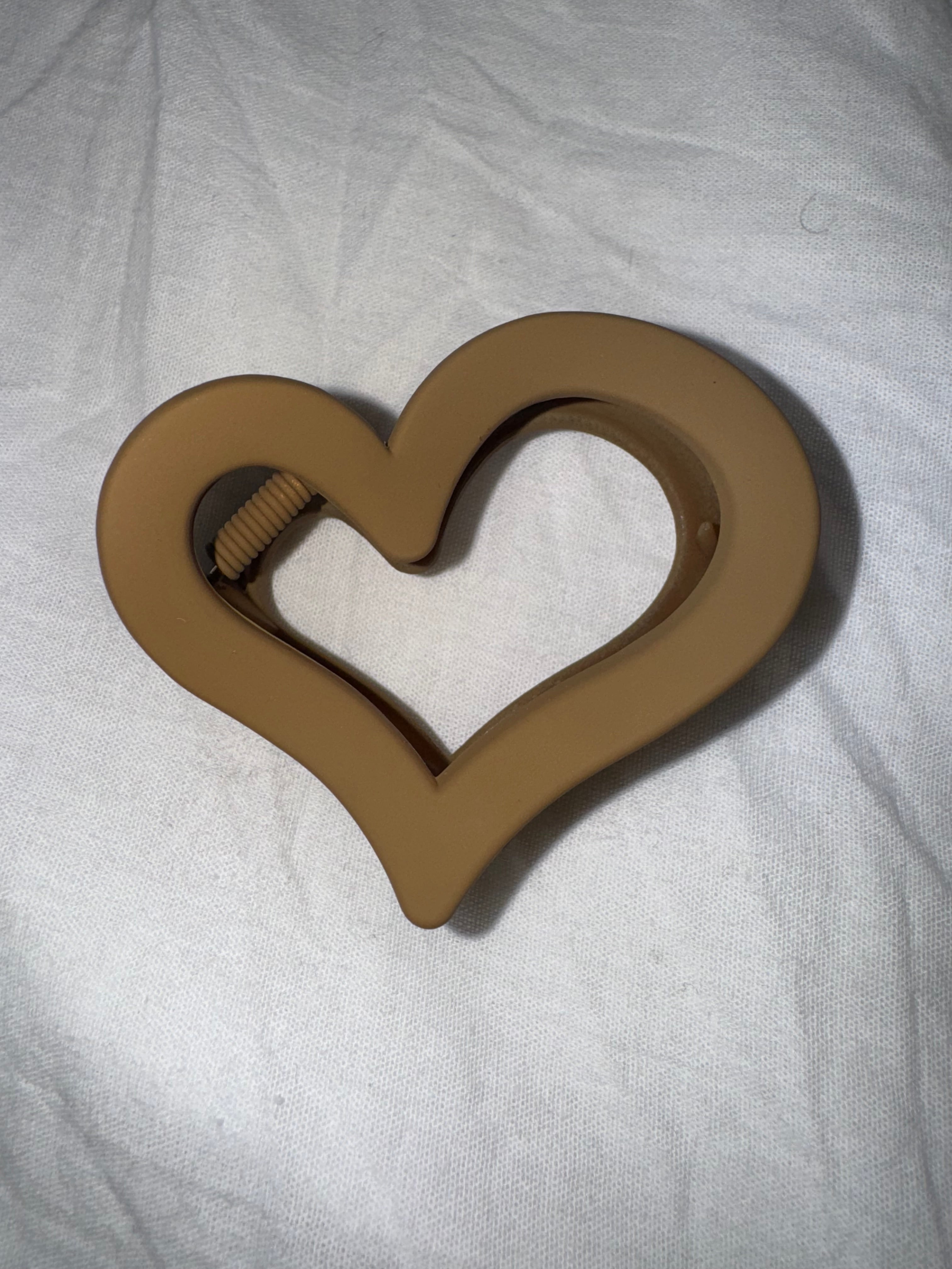 Pince à cheveux cœur (taille moyenne)