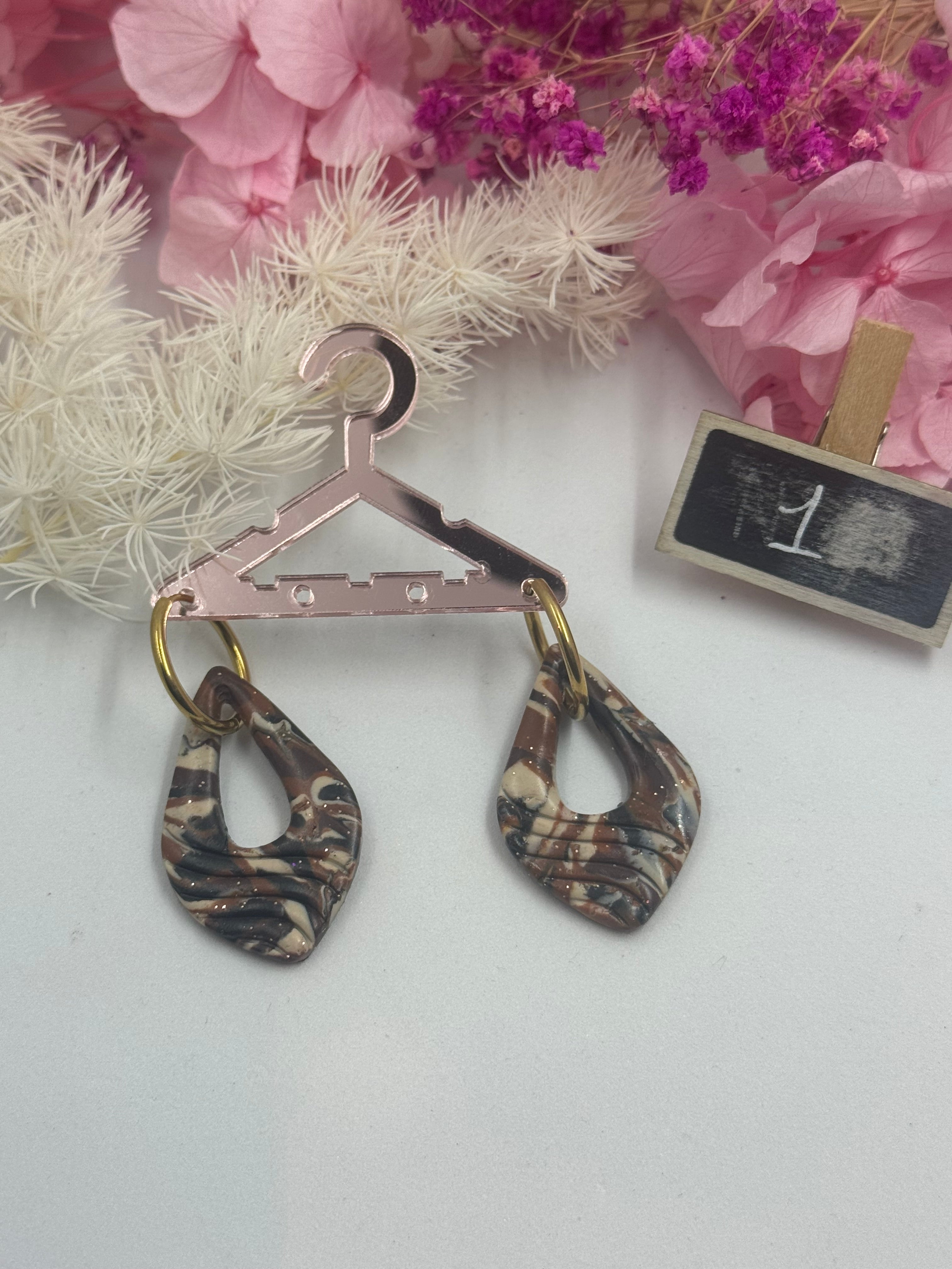 Éclat de terre 🍂 *nuance marron*( pampilles interchangeable avec ou sans créoles)