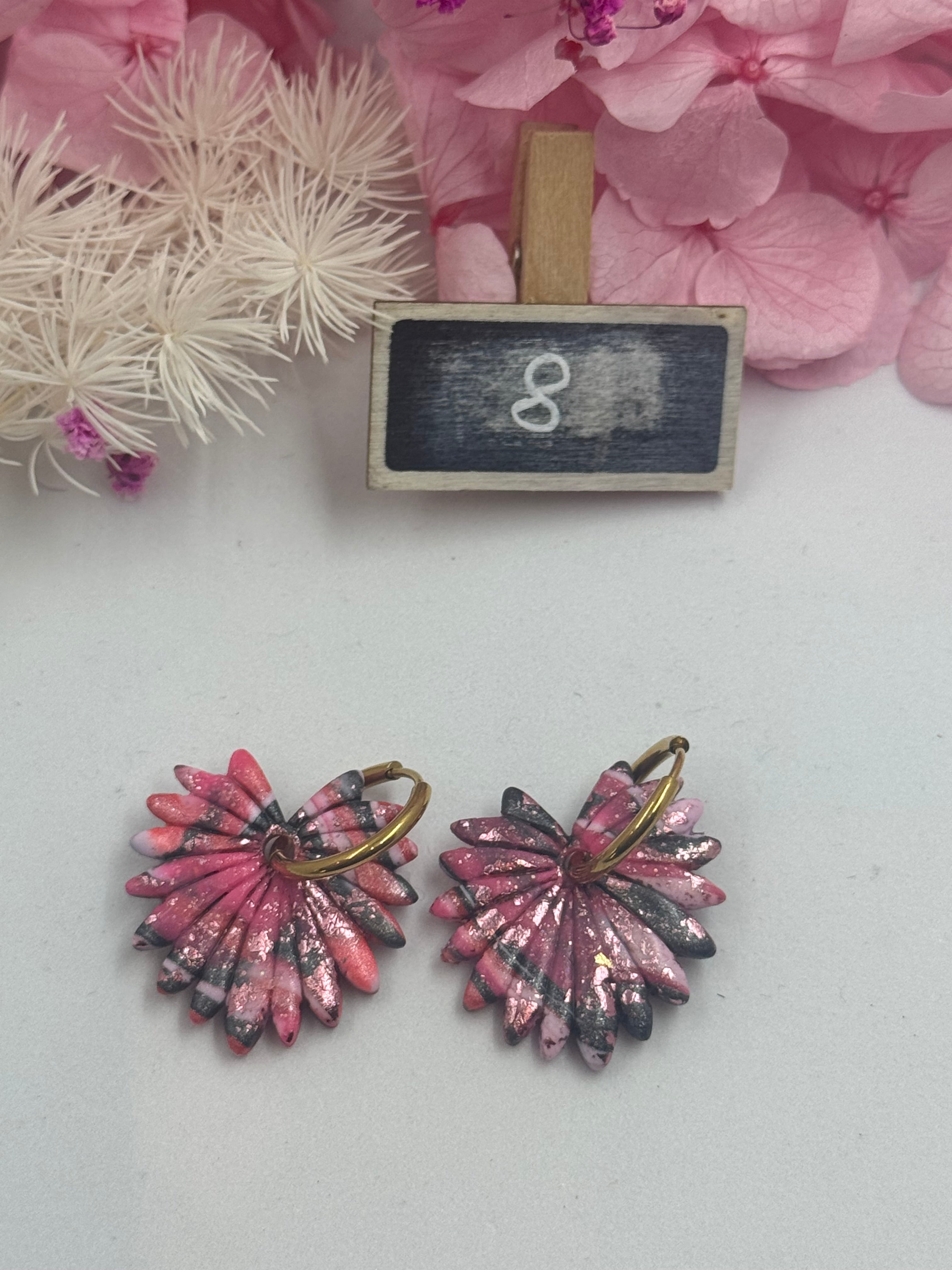 La vie en rose 🩷(pampilles interchangeable avec ou sans créoles)