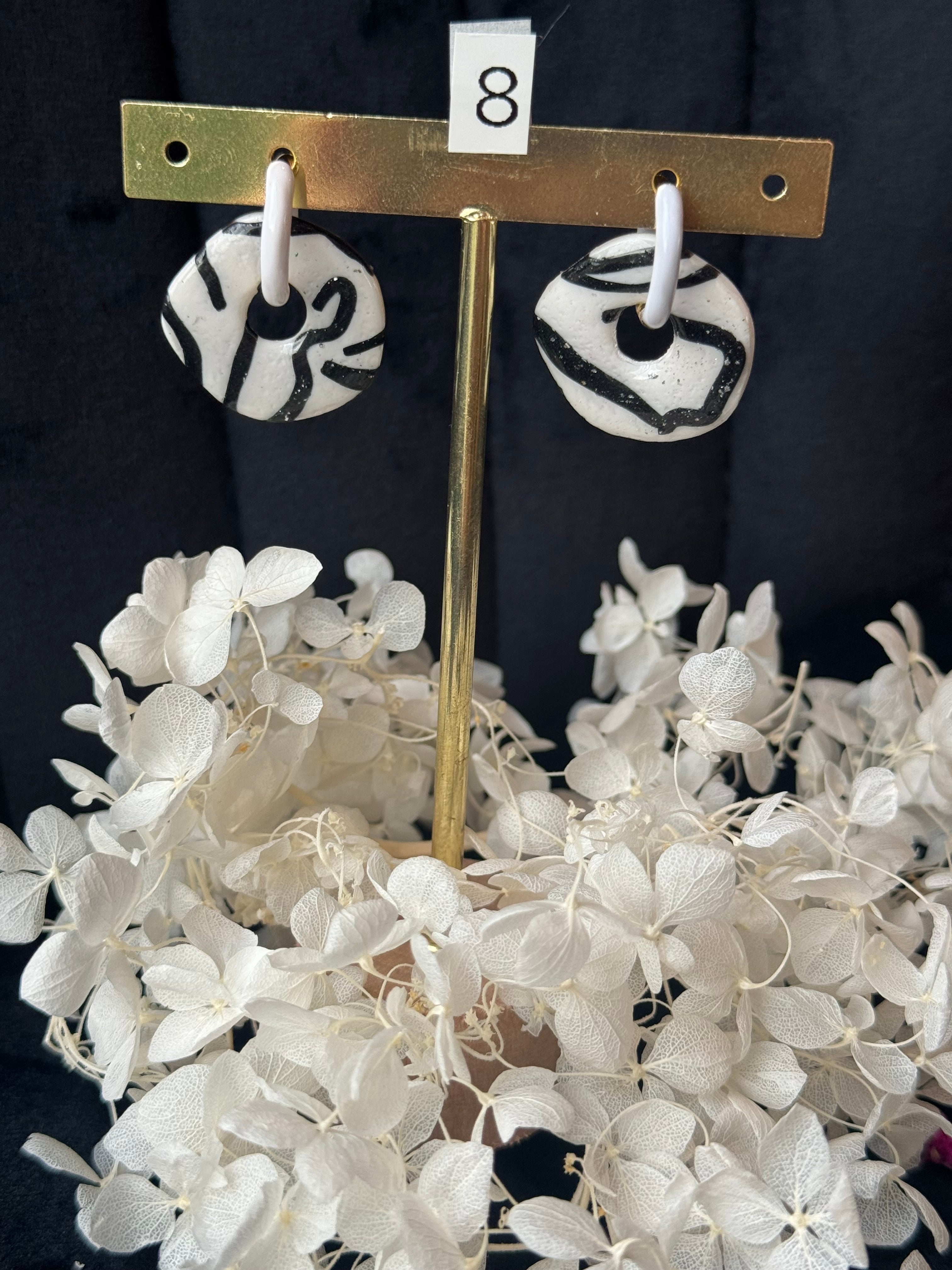 Black & White ( pampilles avec ou sans créoles)